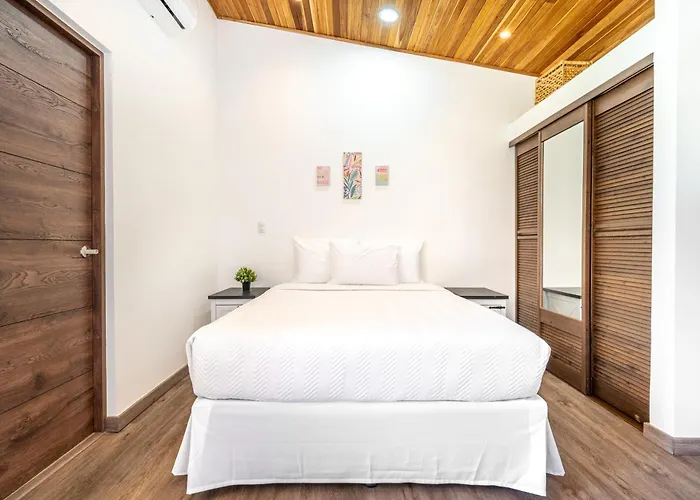 Luxurious 6-unit Oasis < 1 Mi To Playas Del Coco! Coco
